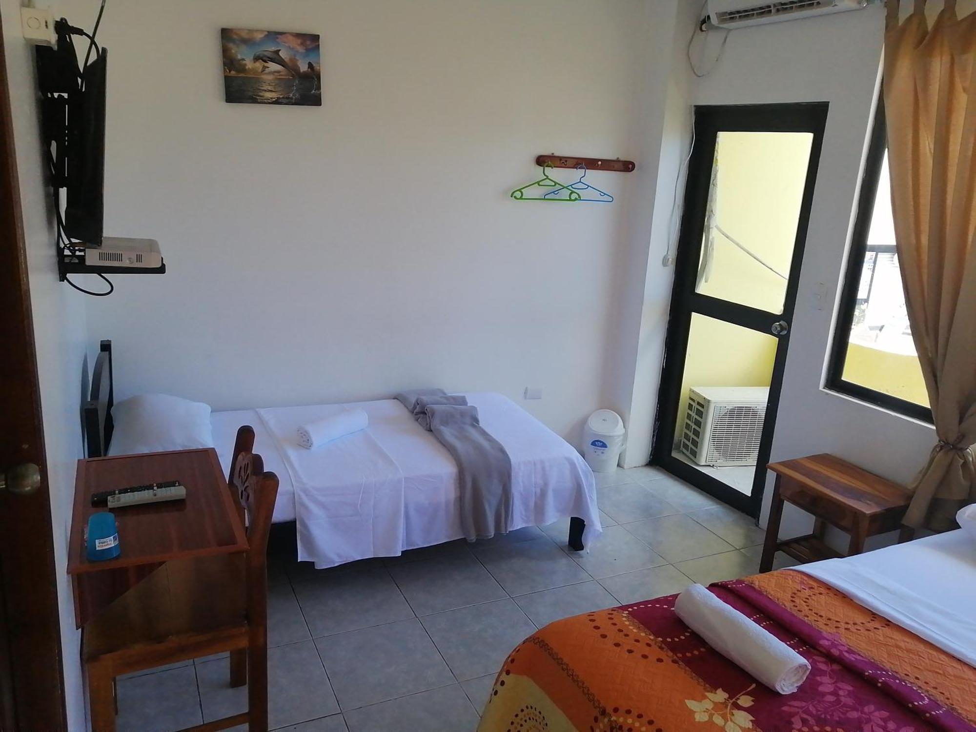 Hostal La Casa De Luis Пуерто-Бакерісо-Морено Екстер'єр фото
